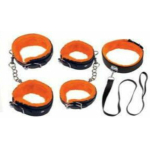 Orange Is The New Black, Kit #1 Restrain Yourself